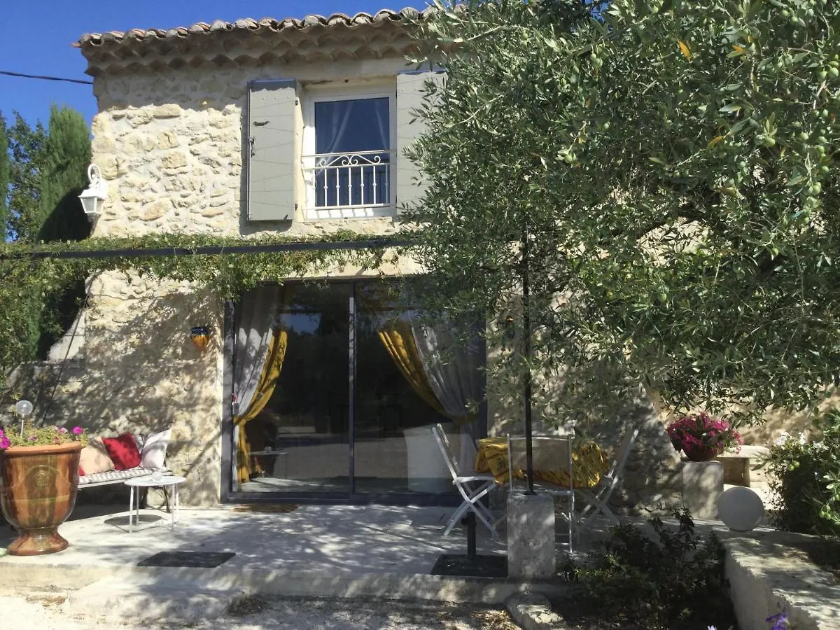 Holiday home Le Mas D'Isachris Le T2 Villa La Garde Adhemar