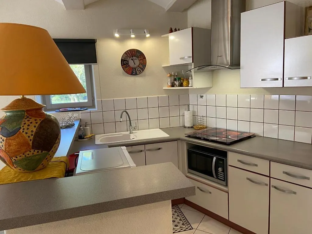 Le Mas D'Isachris Le T2 Villa La Garde Adhemar Holiday home