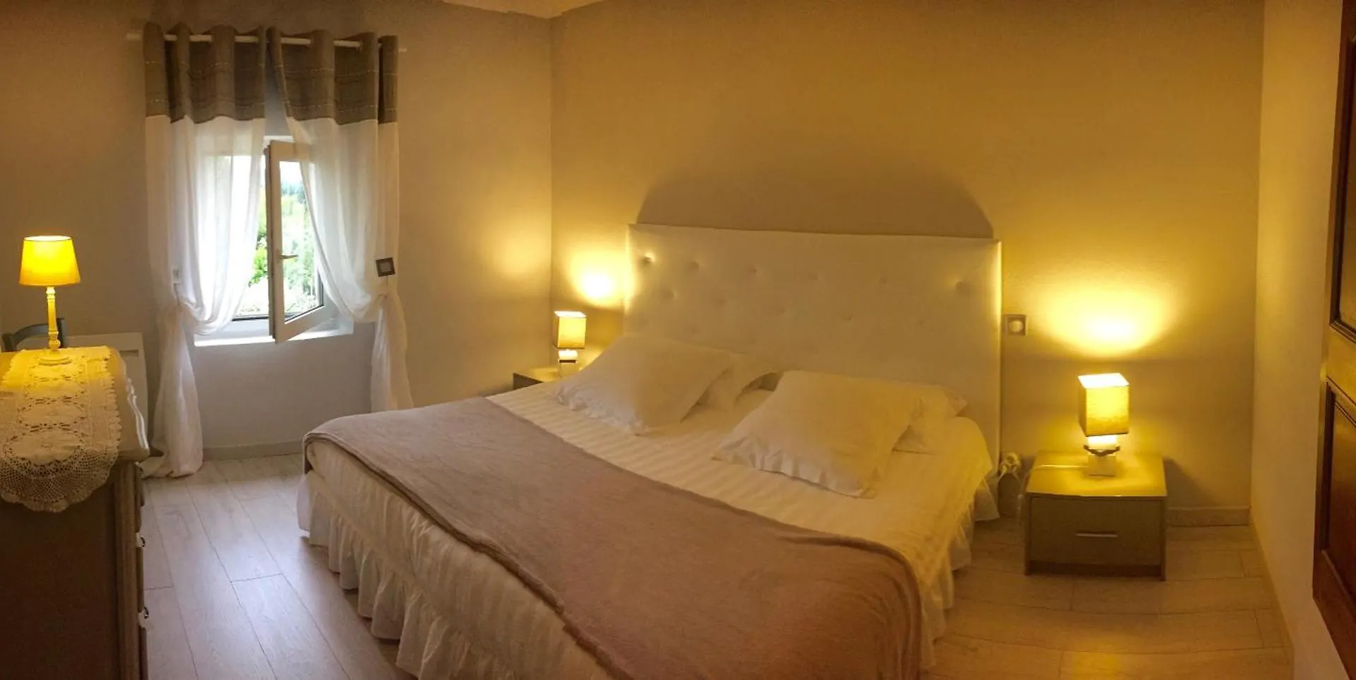 Le Mas D'Isachris Le T2 Villa La Garde Adhemar France